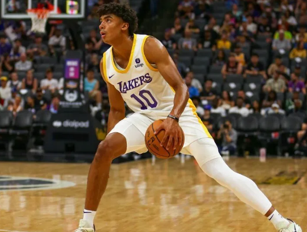 NBA夏聯(lián)-文班亞馬缺陣 布蘭納姆32+5 尚帕尼28+5 馬刺109-99輕取湖人迎2連勝