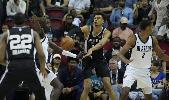 文班亞馬27+12 布蘭納姆17中1 馬刺80-85不敵開拓者連勝遭終結(jié)