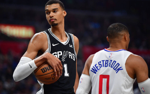 NBA-倫納德21分文班11分 威少19+8快船123-83狂勝馬刺40分