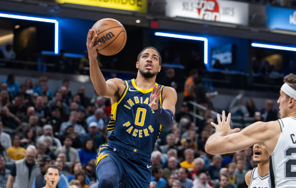 文班12中3三節(jié)反向打卡13+10 馬刺111-152慘敗步行者