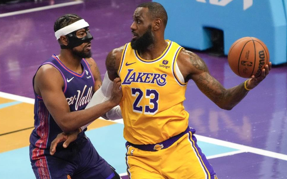 雷迪什爆發(fā)17分！詹姆斯32+11+6 杜蘭特38+9 湖人122-119太陽取客場首勝