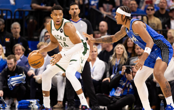 字母哥空砍35+10+7 班凱羅24+12+5 雄鹿97-112不敵魔術(shù)