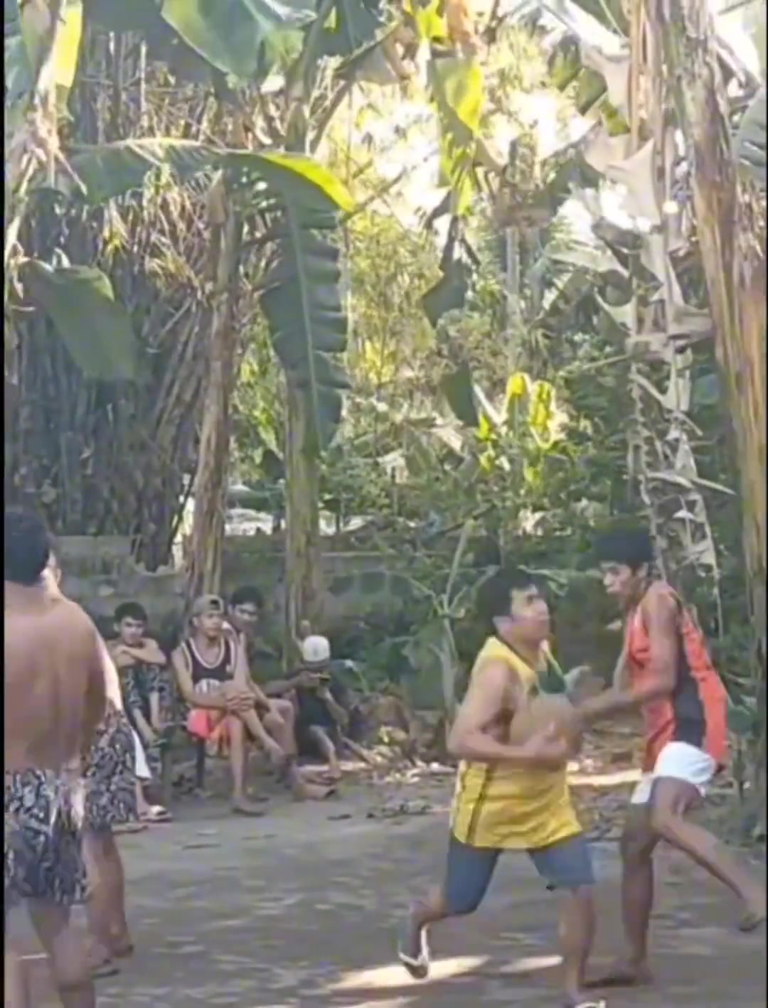 一場球下來，肋骨是不是得斷好幾根