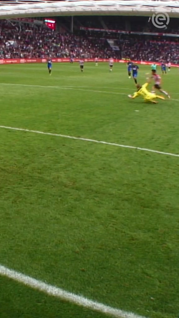 見過蝎子擺尾射門，你見過蝎子擺尾解圍嘛