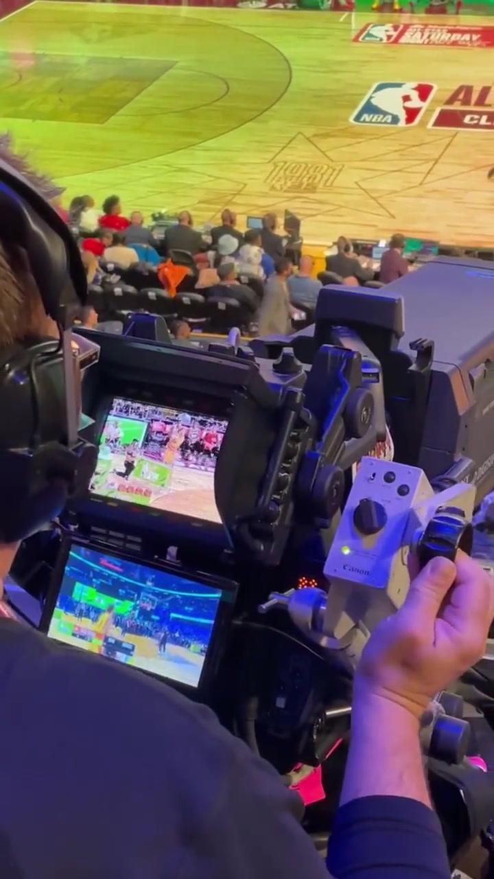 NBA三分賽場邊攝像狙擊手